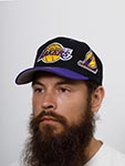 Бейсболка MITCHELL NESS арт. HHSS7310-LALYYPPPBLCK Los Angeles Lakers NBA (черный / фиолетовый)